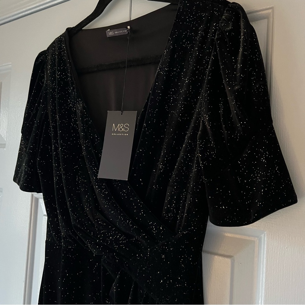 NWT Marks & Spencer Formal Black Velvet Sparkle Dress ✨ Size 8 US - Picture 8 of 12